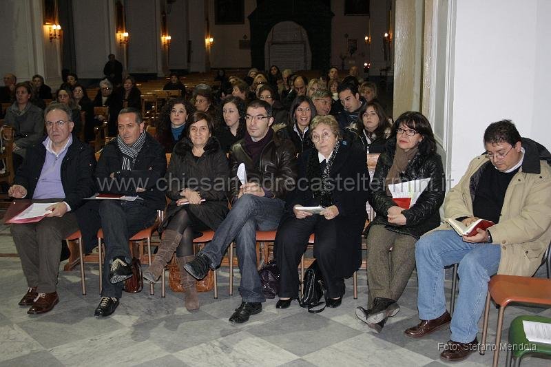 Immagine 026.jpg - 10 Gennaio 2010 - Testimonianze dei membri del Consiglio Regionale OFS: «Cristo ispiratore e centro della vita dei Francescani Secolari».